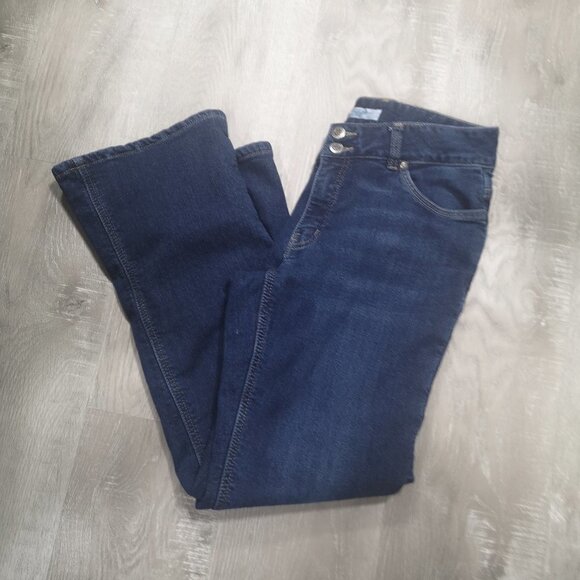 Wind River Curvy Ladies Lined Medium Wash Bootcut Slight Flare Jeans - Picture 5 of 14